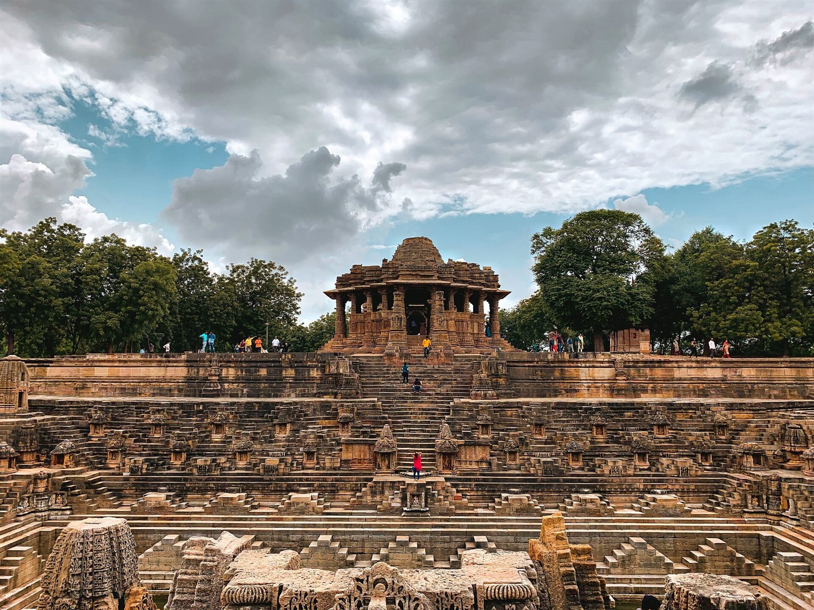 Modhera Sun Temple: Chasing the Light of the Solankis