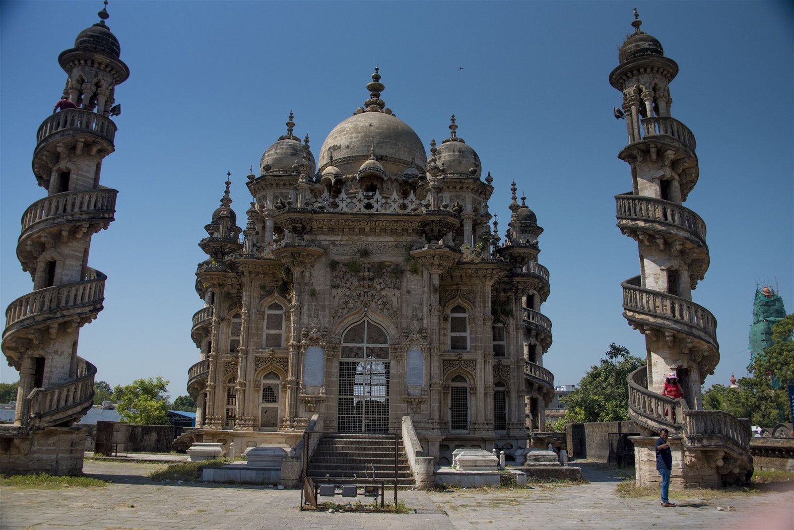 Spiral minarets