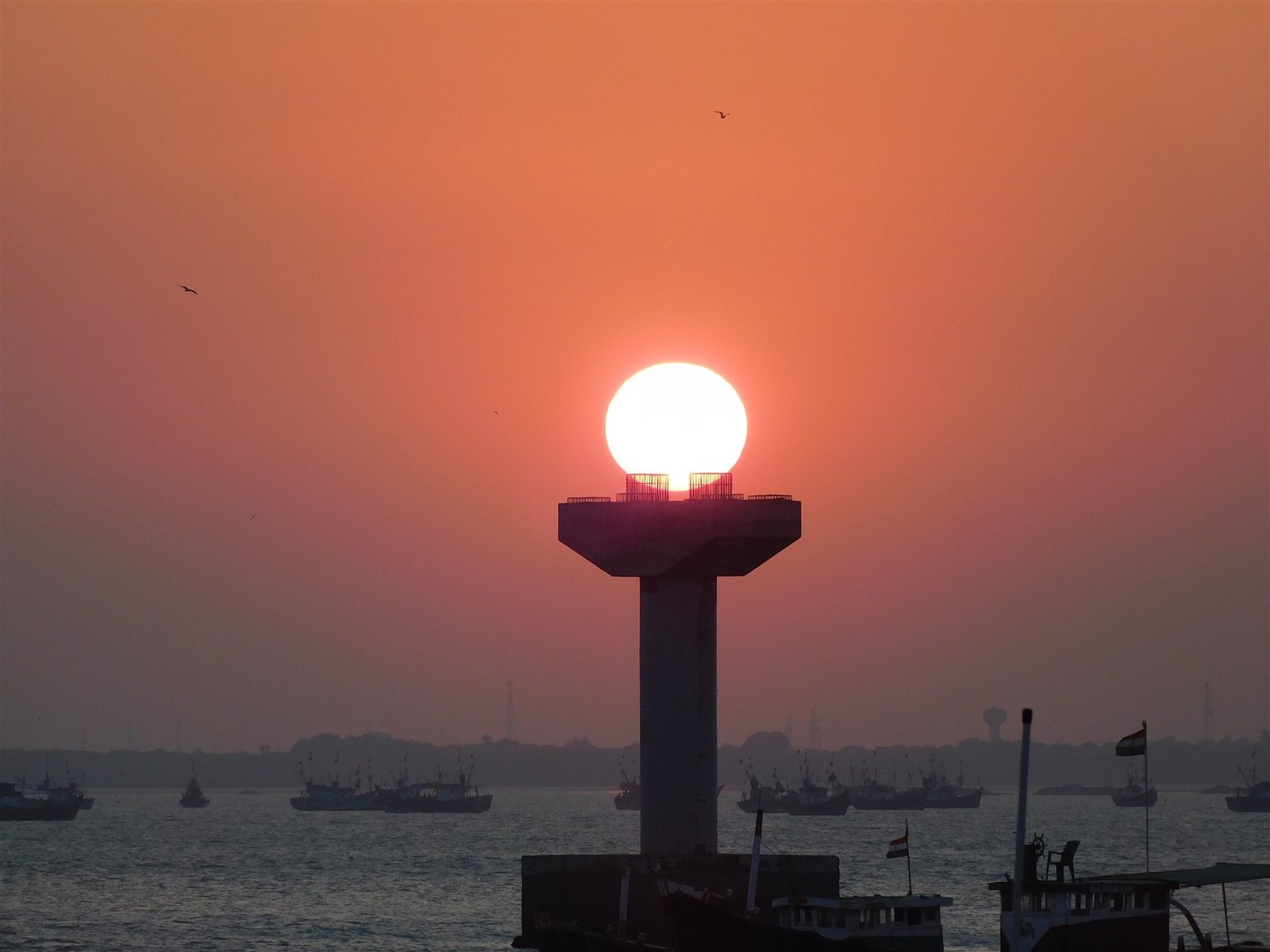 Sea-high footpath