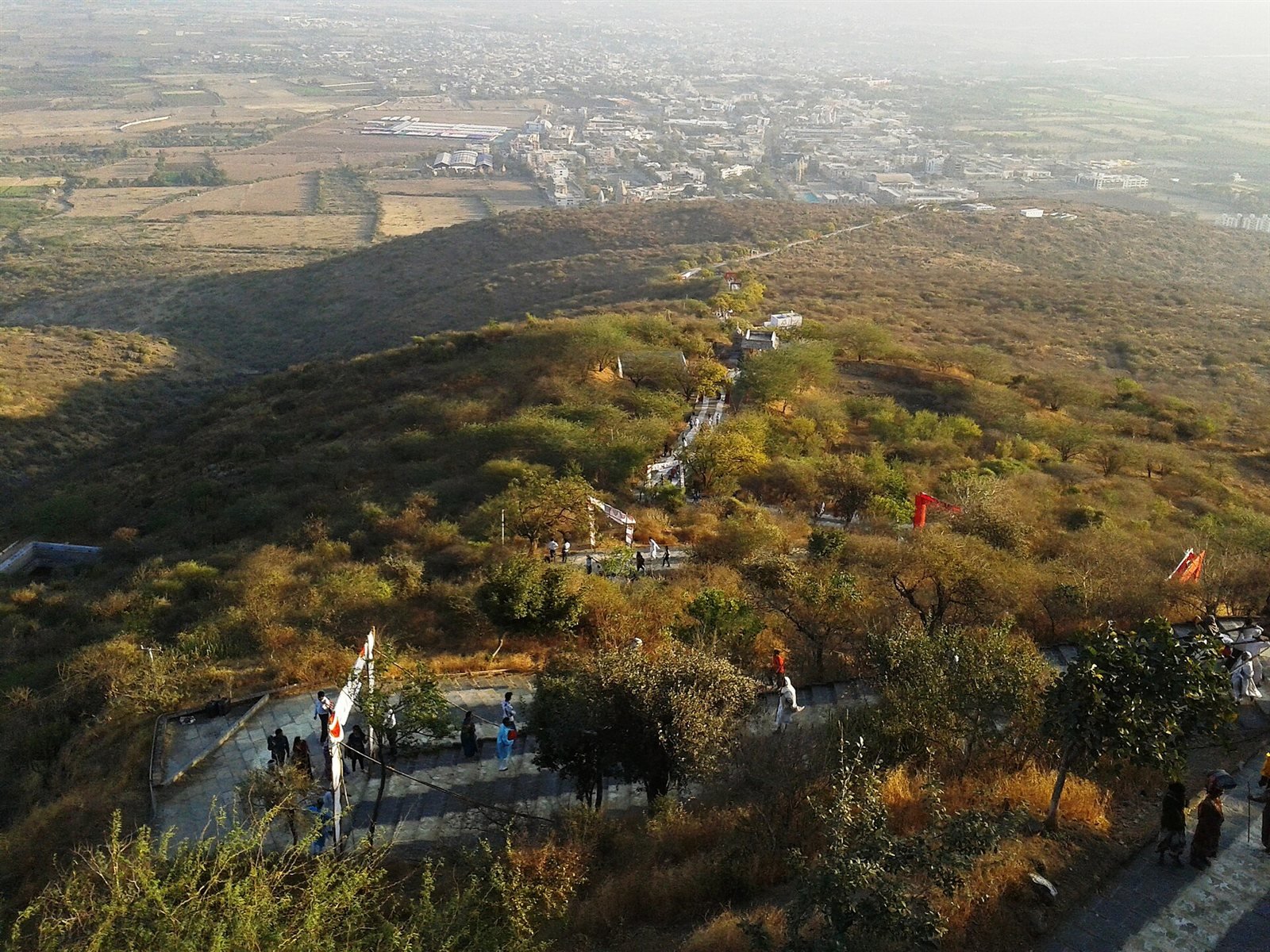 Palitana: Climbing to 900 Temples at Dawn